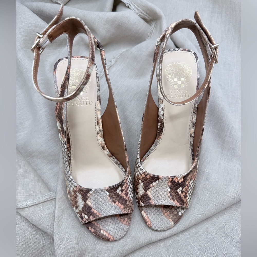 Vince Camuto Snake Print Ankle Strap Heels Size 8.5 Stiletto Sandals